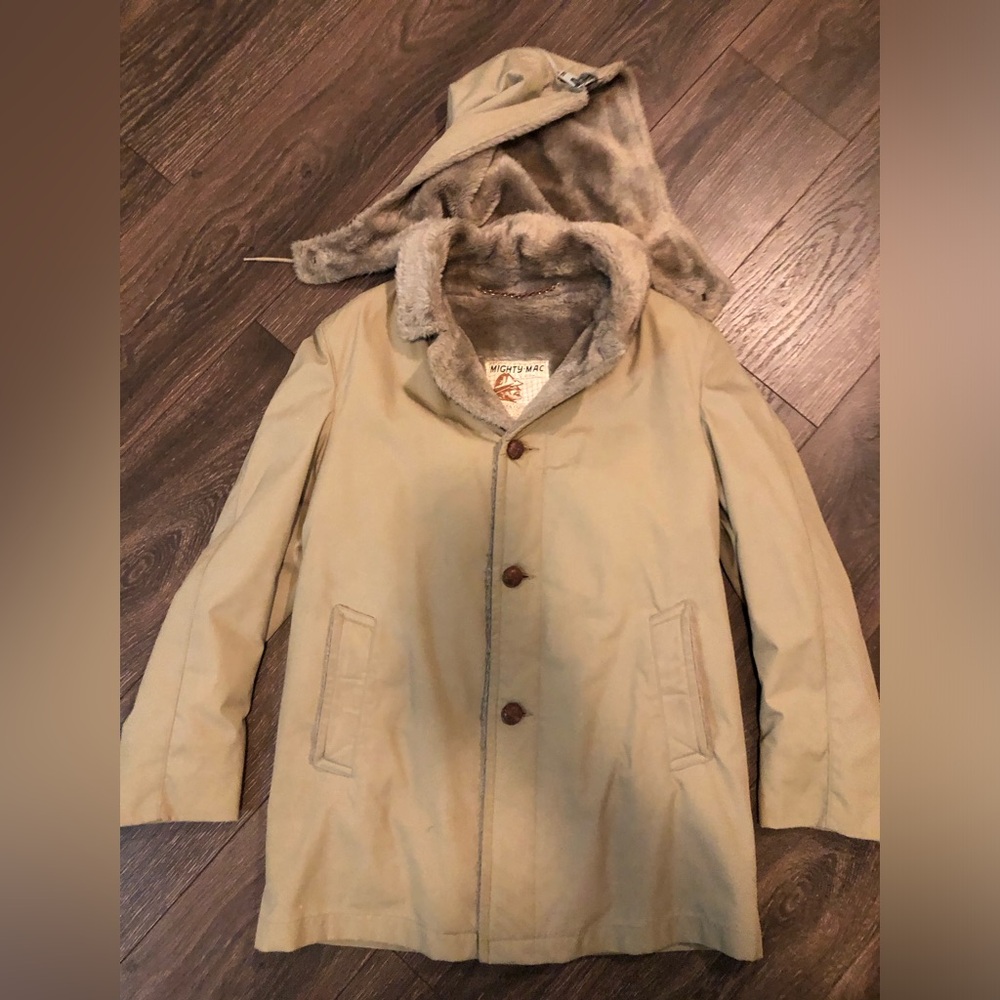 Mighty-Mac Handsome Outerwear Coat Men’s M Beige Zip Hood Faux Fur Sherpa Lined